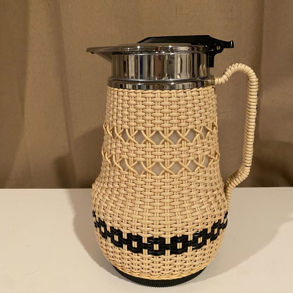 Vintage AB Termoverken Rattan Thermos Pitcher Sweden Cream & Black‎ MCM